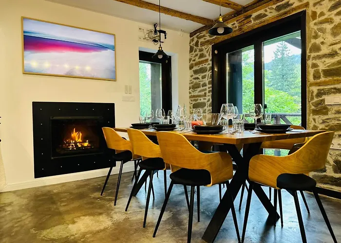 ヴィラ Mezinska Jacuzzi Sauna *